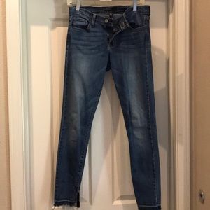 Women’s Size 28 Flying Monkey Skinny Jeans